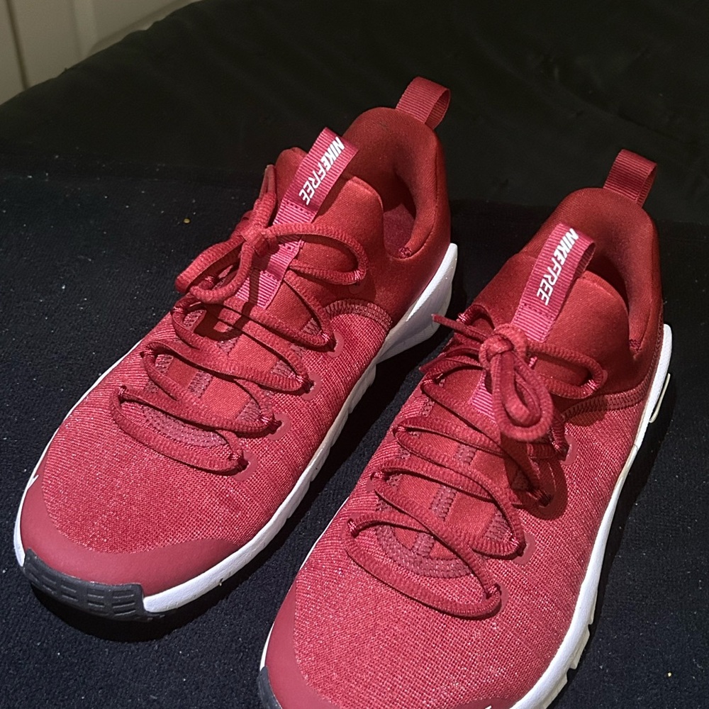 Nike Metcon 6 Red w/White soles